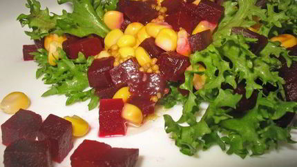 Салат из свеклы с кукурузой