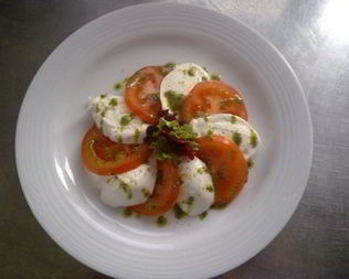 Салат Каприз