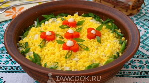 салат мимоза с горбушей