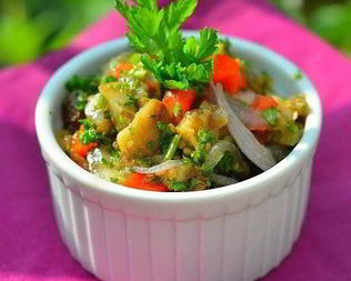 Салат с баклажанами и сладким перцем