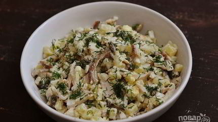 Салат с грудкой и грибами