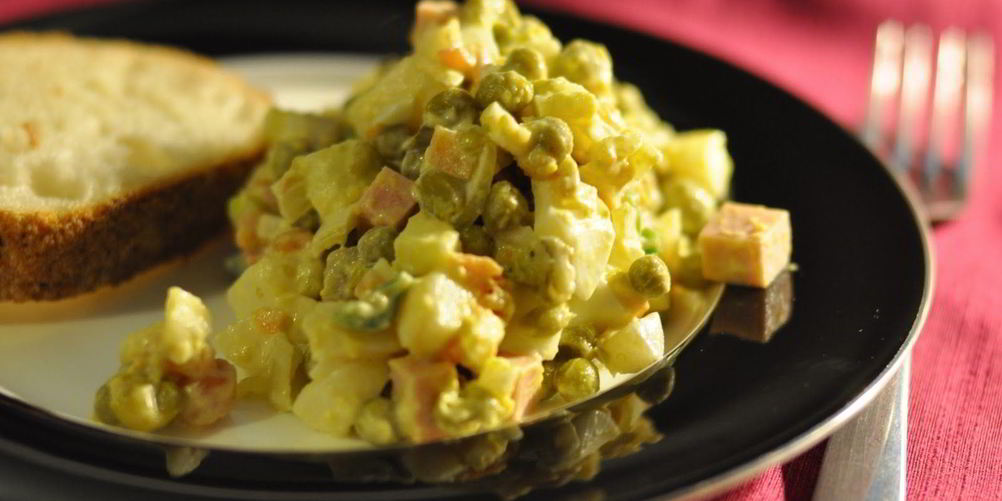 Рецепт салат с копченым куриным окорочком