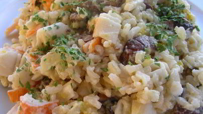 Салат с крабовыми палочками и грибами