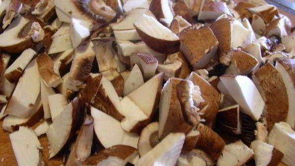 салат с крабовыми палочками и грибами