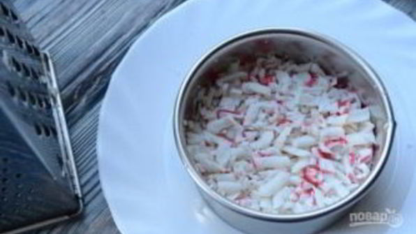 салат с крабовыми палочками и корейской морковью