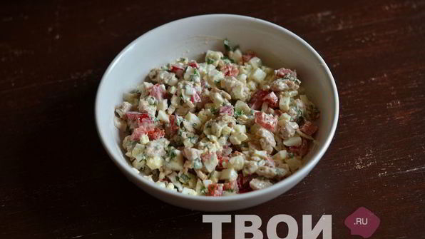 салат с курицей и орехами