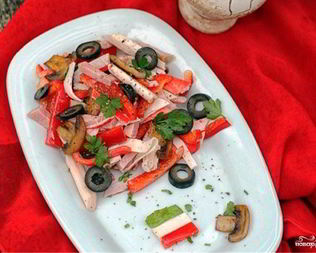 Салат с перцем и грибами