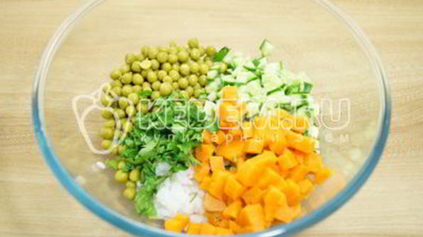 салат с рисом и огурцом софья