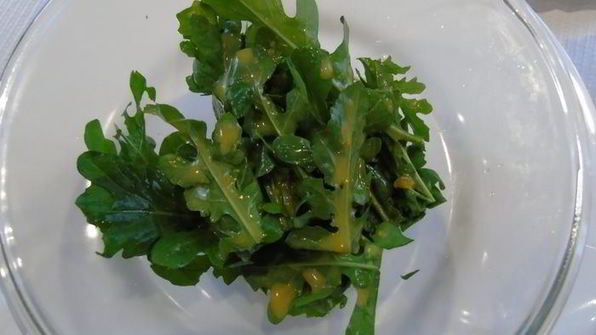 салат с руколой и грушей