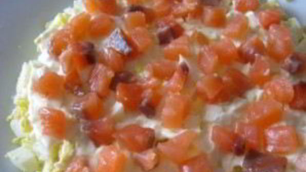 салат с соленой семгой