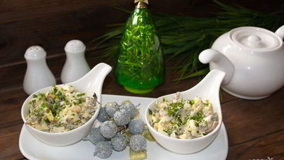 Салат с языком и шампиньонами