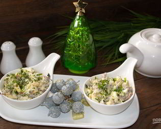 Салат с языком и шампиньонами