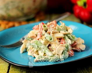 Салат Шедевр с курицей и сладким перцем