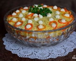 Салат слоями с курицей