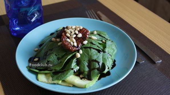 салат со шпинатом и сливочным сыром