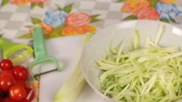 свежий салат из кабачков