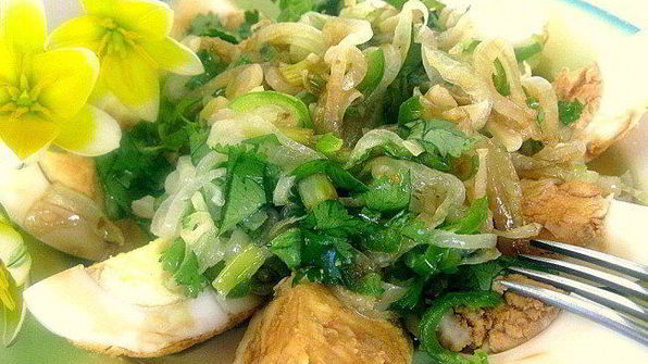 тайский салат из яиц