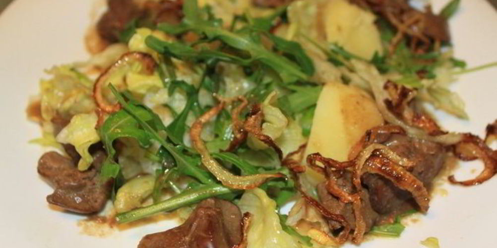 Рецепт теплый салат с куриной печенью