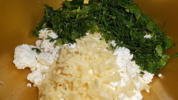 весенний салат с творогом