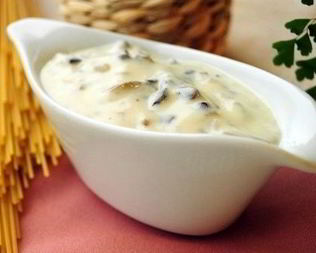 Домашний соус из шампиньонов со сметаной