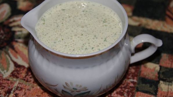 йогуртовый соус с анчоусами