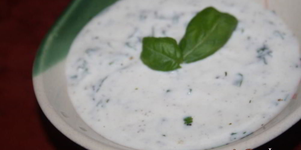 Рецепт йогуртовый соус с петрушкой, базиликом и прованскими травами