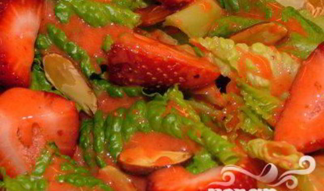 Клубничная заправка для салатов