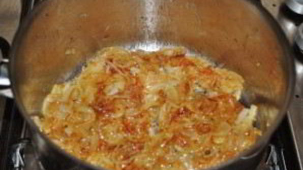 луково-винный соус