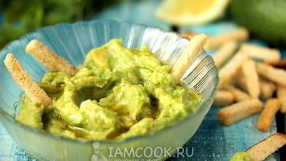 Соус из авокадо с чесноком