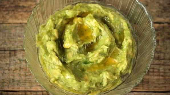 соус из авокадо с чесноком