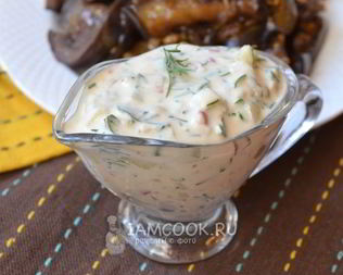 Соус из йогурта с чесноком