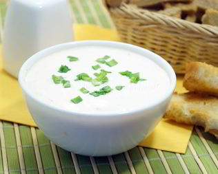 Соус сметанный с чесноком