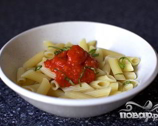 Томатный соус с морковью и сельдереем