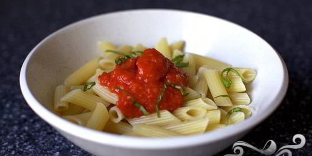 Рецепт томатный соус с морковью и сельдереем