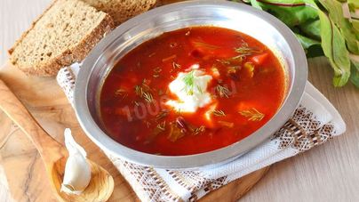 Борщ с ботвой свеклы