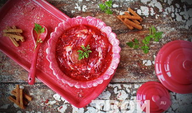 Борщ с фрикадельками