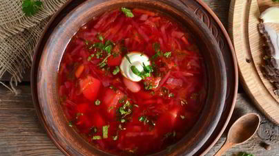 Борщ со шкварками