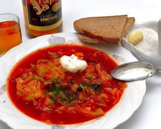 Борщ свекольный с капустой
