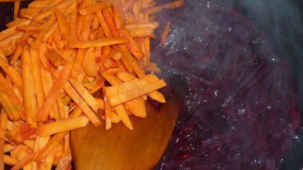 борщ-экспромпт без капусты