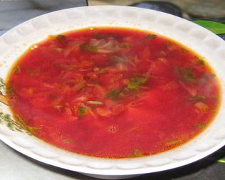 Фирменный рыбный борщ с кинзой