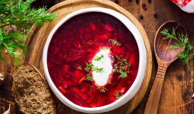 Холодный борщ на свекольно-овощном отваре