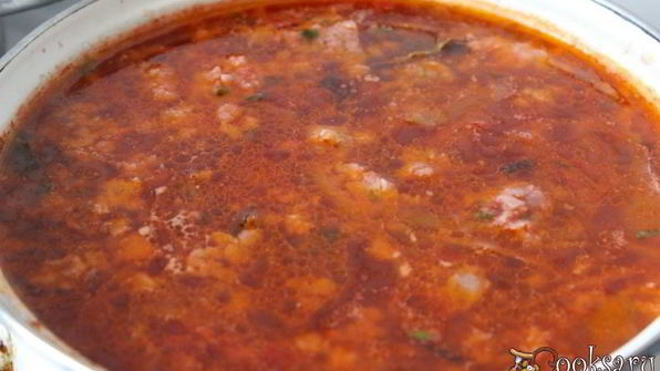 красный борщ с молотым салом