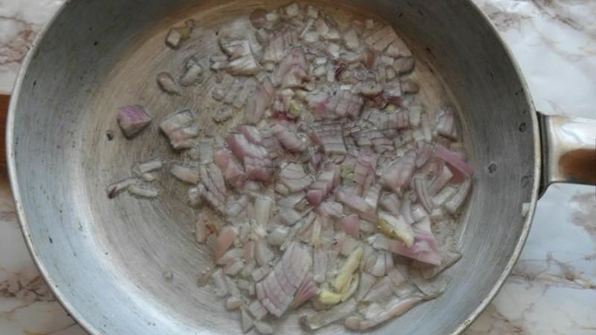 зеленый борщ с щавелем в мультиварке