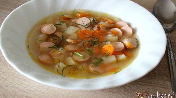 быстрый суп с сосисками и гречневыми хлопьями