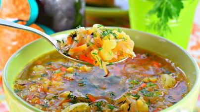 Чечевичный суп с квашеной капустой