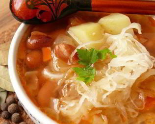 Фасолевый суп с квашеной капустой