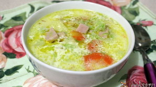 кабачковый суп с ветчиной и плавленным сыром