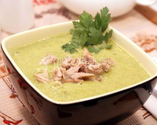 Крем-суп из зеленого горошка и брокколи