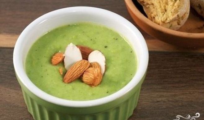 Крем-суп из зеленого горошка