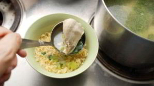 куриный суп с лапшой роллтон